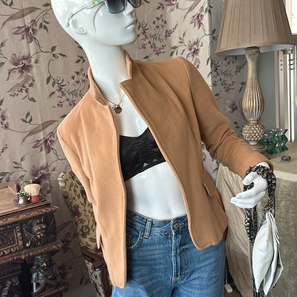 Vintage Camel Wool cashmere lined Jacket XS Fitted snuggly Very warm No closure - Picture 2 of 15
